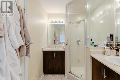 31 Padbury Trail, Brampton, ON - Indoor Photo Showing Bathroom