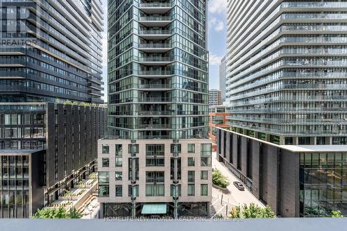 703 - 42 Charles Street E, Toronto, ON - Outdoor With Facade