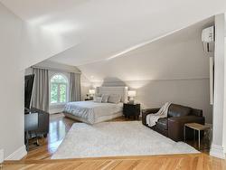 Master bedroom - 