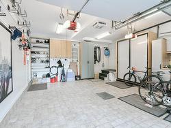 Garage - 