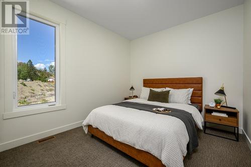 183 Sarsons Drive, Coldstream, BC - Indoor Photo Showing Bedroom