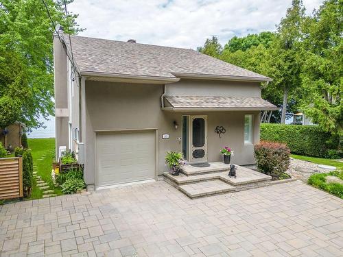 FaÃ§ade - 212 10E Avenue, Saint-Anicet, QC - Outdoor With Deck Patio Veranda