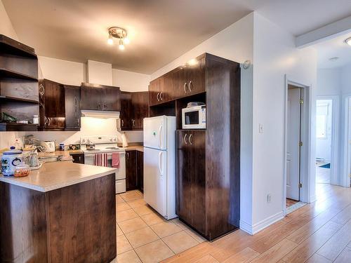 Kitchen - 63-12585 Rue Forsyth, Montréal (Rivière-Des-Prairies/Pointe-Aux-Trembles), QC - Indoor Photo Showing Kitchen