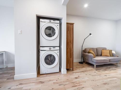 Overall view - 5543 Rue Bannantyne, Montréal (Verdun/Île-Des-Soeurs), QC - Indoor Photo Showing Laundry Room