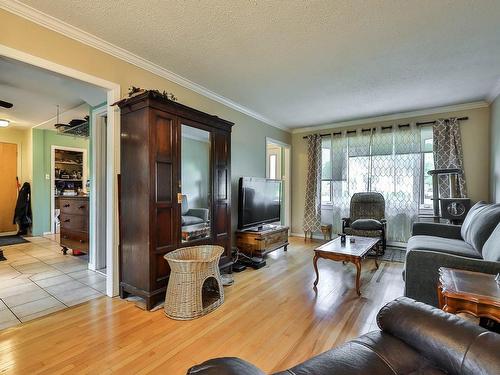 Salon - 592 Rue Kenny, Gatineau (Buckingham), QC - Indoor Photo Showing Living Room