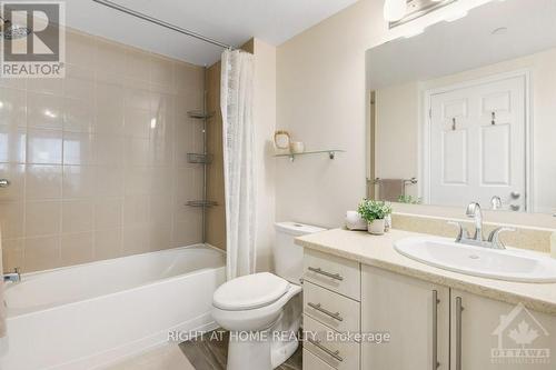 203 - 659 Sue Holloway Drive, Ottawa, ON - Indoor Photo Showing Bathroom