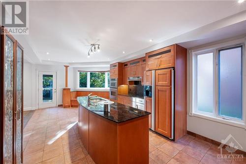 367 Mackay Street, Ottawa, ON - Indoor Photo Showing Kitchen