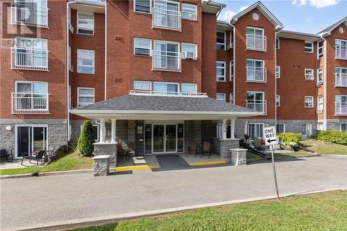 274 Ormond Street Unit#106, Brockville, ON - Outdoor With Facade