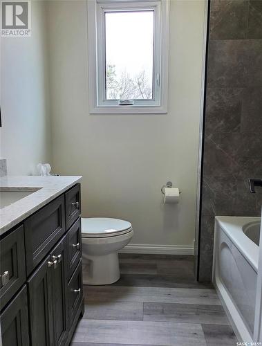 Hilltop Acreage, Swift Current Rm No. 137, SK - Indoor Photo Showing Bathroom