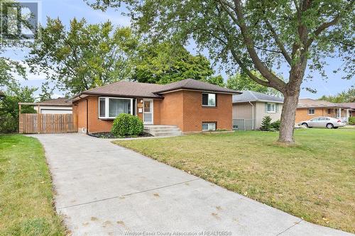 2553 Armstrong, Windsor, ON - Outdoor