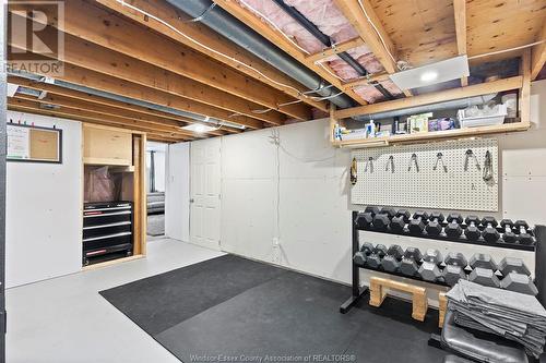 2553 Armstrong, Windsor, ON - Indoor Photo Showing Basement