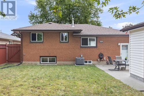 2553 Armstrong, Windsor, ON - Outdoor With Exterior