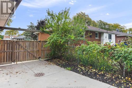 2553 Armstrong, Windsor, ON - Outdoor