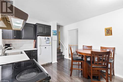 2553 Armstrong, Windsor, ON - Indoor Photo Showing Kitchen