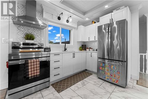 40 Meadowbrook Drive, Pembroke, ON - Indoor Photo Showing Kitchen