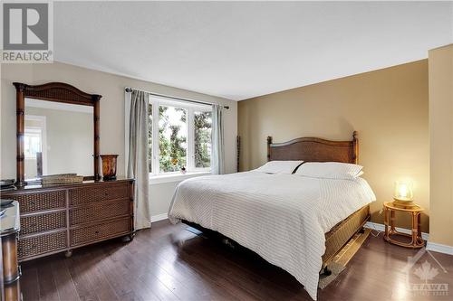 1715 Prestwick Drive, Ottawa, ON - Indoor Photo Showing Bedroom