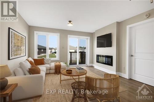 825 St John Street, Merrickville-Wolford, ON - Indoor Photo Showing Living Room With Fireplace