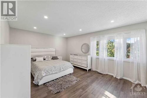 1010 Cahill Drive W, Ottawa, ON - Indoor Photo Showing Bedroom