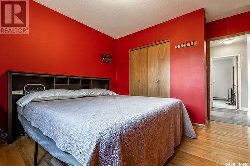 5 Rupert Drive, Saskatoon, SK - Indoor Photo Showing Bedroom