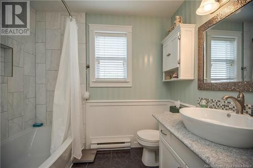 282 Lonsdale Drive, Moncton, NB - Indoor Photo Showing Bathroom