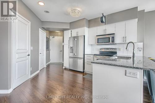 2208 - 2240 Lake Shore Boulevard W, Toronto (Mimico), ON - Indoor Photo Showing Kitchen With Stainless Steel Kitchen With Upgraded Kitchen