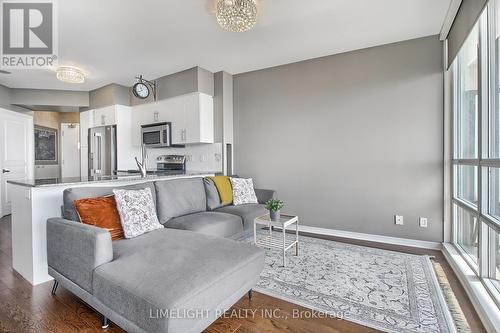 2208 - 2240 Lake Shore Boulevard W, Toronto (Mimico), ON - Indoor Photo Showing Living Room