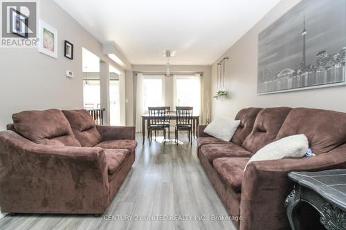 1303 Andover Drive, Oshawa (Eastdale), ON - Indoor Photo Showing Living Room