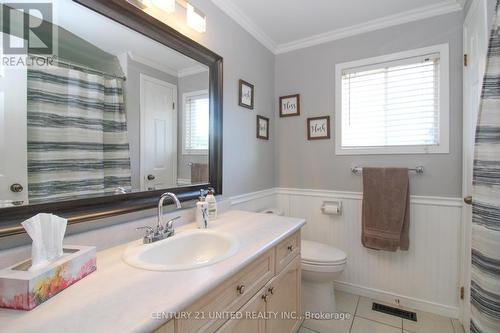 1303 Andover Drive, Oshawa (Eastdale), ON - Indoor Photo Showing Bathroom