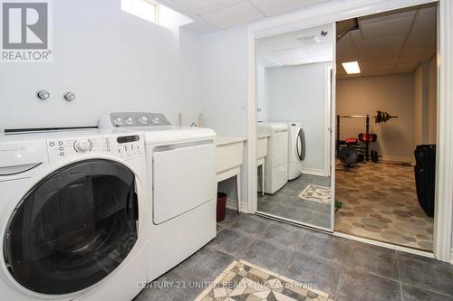 1303 Andover Drive, Oshawa (Eastdale), ON - Indoor Photo Showing Laundry Room