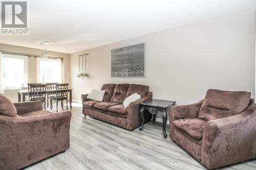 1303 Andover Drive, Oshawa (Eastdale), ON - Indoor Photo Showing Living Room