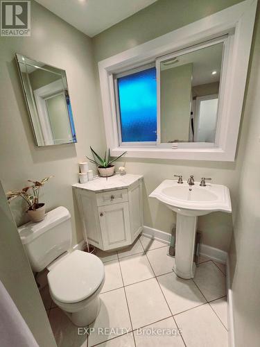 601 Ridgewood Crescent, London, ON - Indoor Photo Showing Bathroom