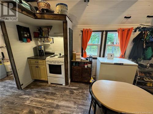 578 Bronson Settlement Road, Redbank, NB - Indoor Photo Showing Kitchen