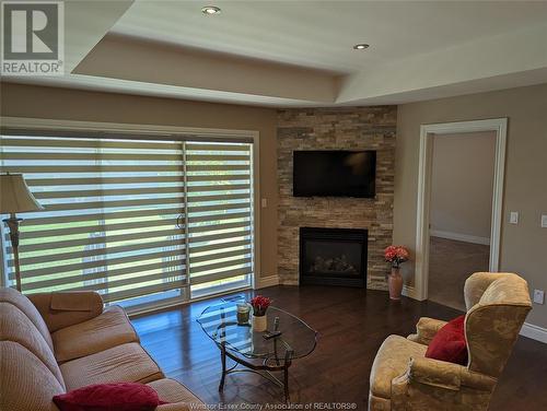 2212 Gatwick, Windsor, ON - Indoor Photo Showing Living Room With Fireplace