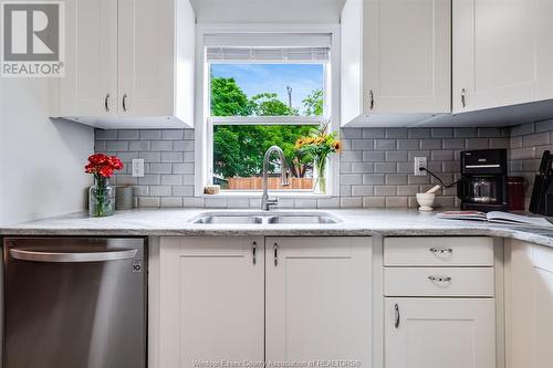 1097 Marentette Avenue, Windsor, ON - Indoor Photo Showing Kitchen With Double Sink