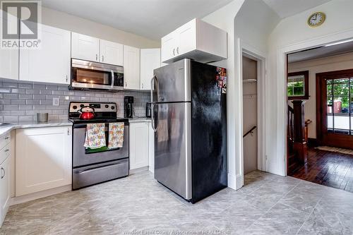 1097 Marentette Avenue, Windsor, ON - Indoor Photo Showing Kitchen