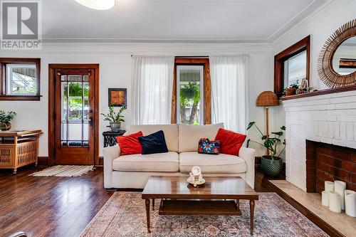 1097 Marentette Avenue, Windsor, ON - Indoor Photo Showing Living Room With Fireplace