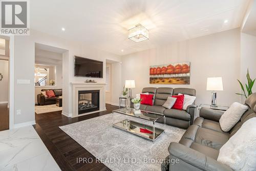 25 Alistair Crescent, Vaughan, ON - Indoor Photo Showing Living Room With Fireplace