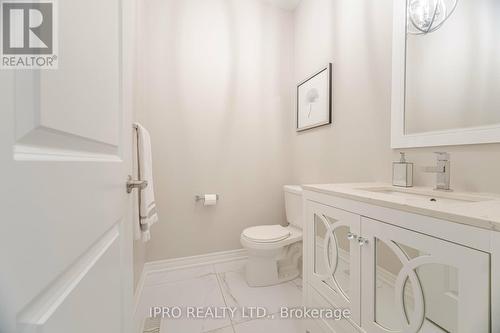 25 Alistair Crescent, Vaughan, ON - Indoor Photo Showing Bathroom