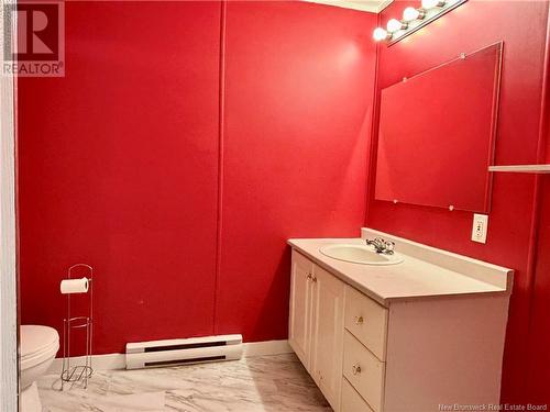 39 Dorothy Lane, Miramichi, NB - Indoor Photo Showing Bathroom