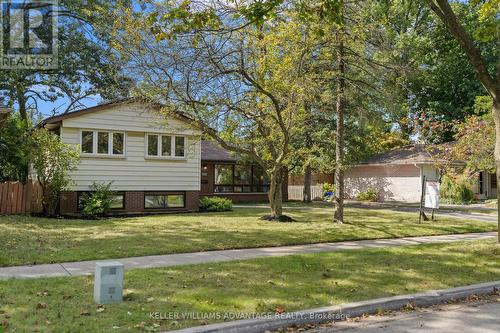 462 Wedgewood Drive, Burlington, ON - Outdoor