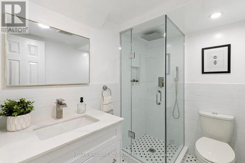 462 Wedgewood Drive, Burlington, ON - Indoor Photo Showing Bathroom