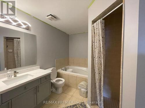 16 Tawnie Crescent, Brampton, ON - Indoor Photo Showing Bathroom