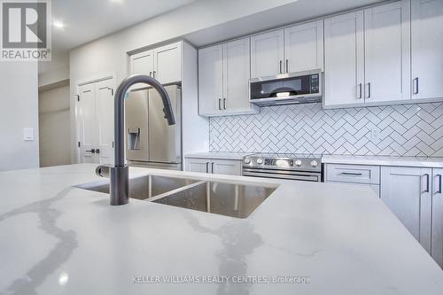 16 John Harvey Street, Uxbridge, ON - Indoor Photo Showing Kitchen With Double Sink With Upgraded Kitchen