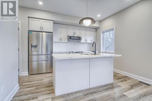 16 John Harvey Street, Uxbridge, ON - Indoor Photo Showing Kitchen With Upgraded Kitchen