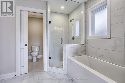 16 John Harvey Street, Uxbridge, ON - Indoor Photo Showing Bathroom