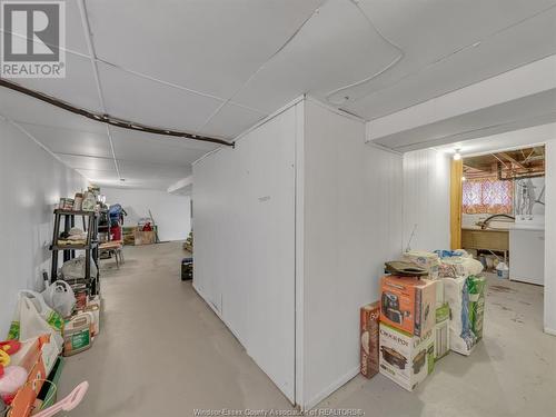 1166 Pierre Avenue, Windsor, ON - Indoor Photo Showing Garage