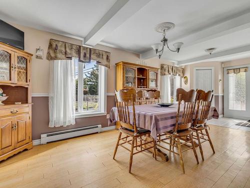 Salle Ã  manger - 3166Z Av. St-Augustin, Lévis (Les Chutes-De-La-Chaudière-Est), QC - Indoor Photo Showing Dining Room