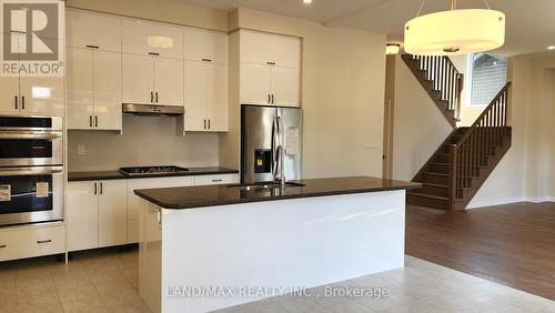 3187 Searidge Street, Severn, ON - Indoor Photo Showing Kitchen With Double Sink With Upgraded Kitchen