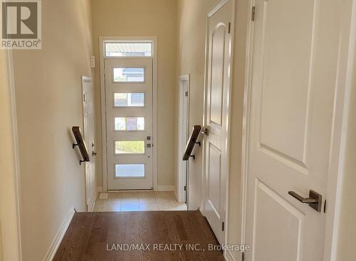 3187 Searidge Street, Severn, ON - Indoor Photo Showing Other Room