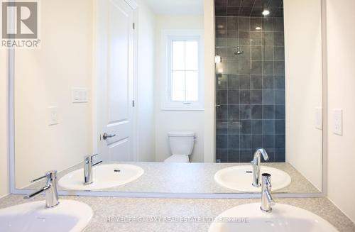 26 Autumn Frost Road, Otonabee-South Monaghan, ON - Indoor Photo Showing Bathroom